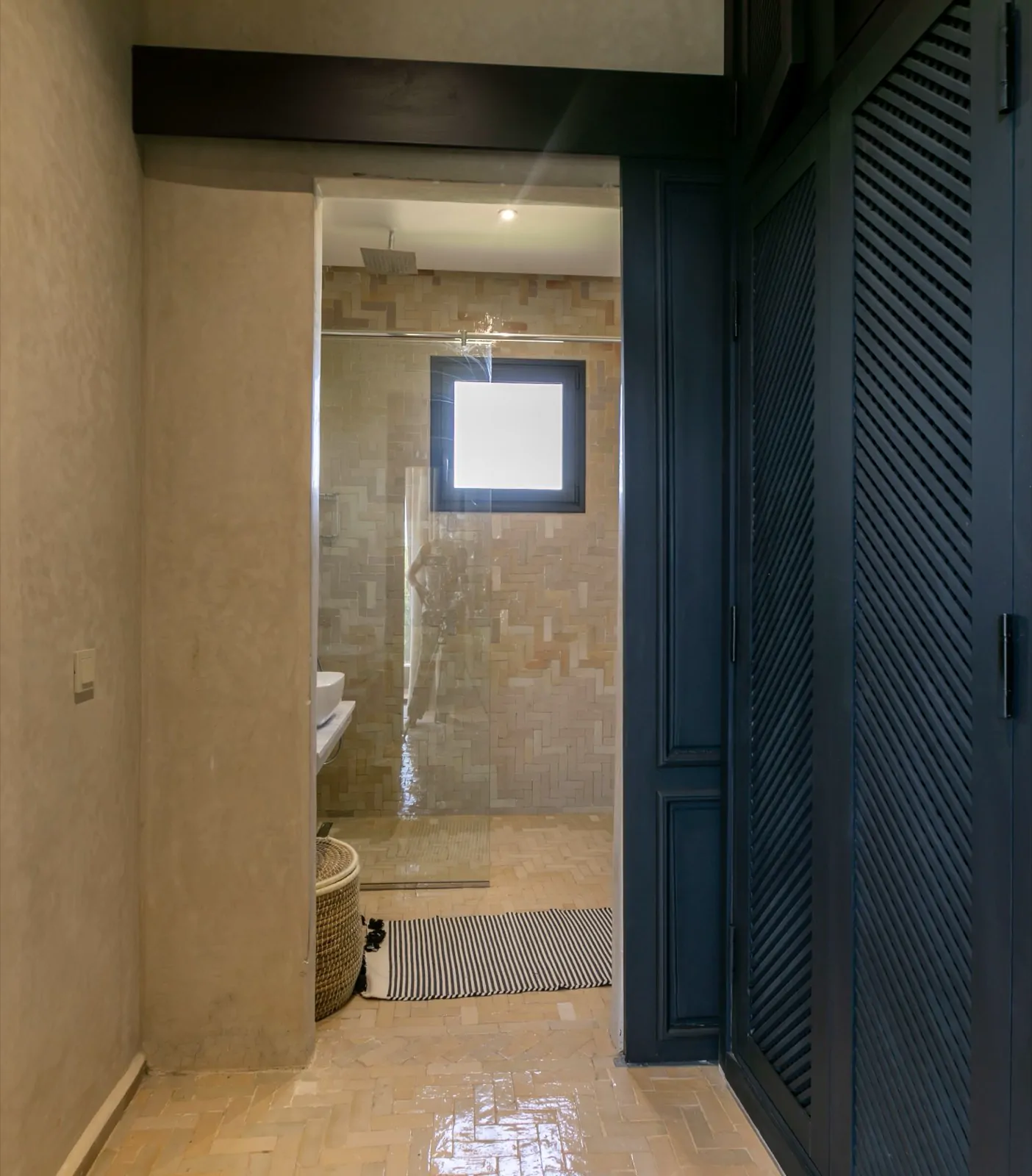 Dressing room and bathroom
